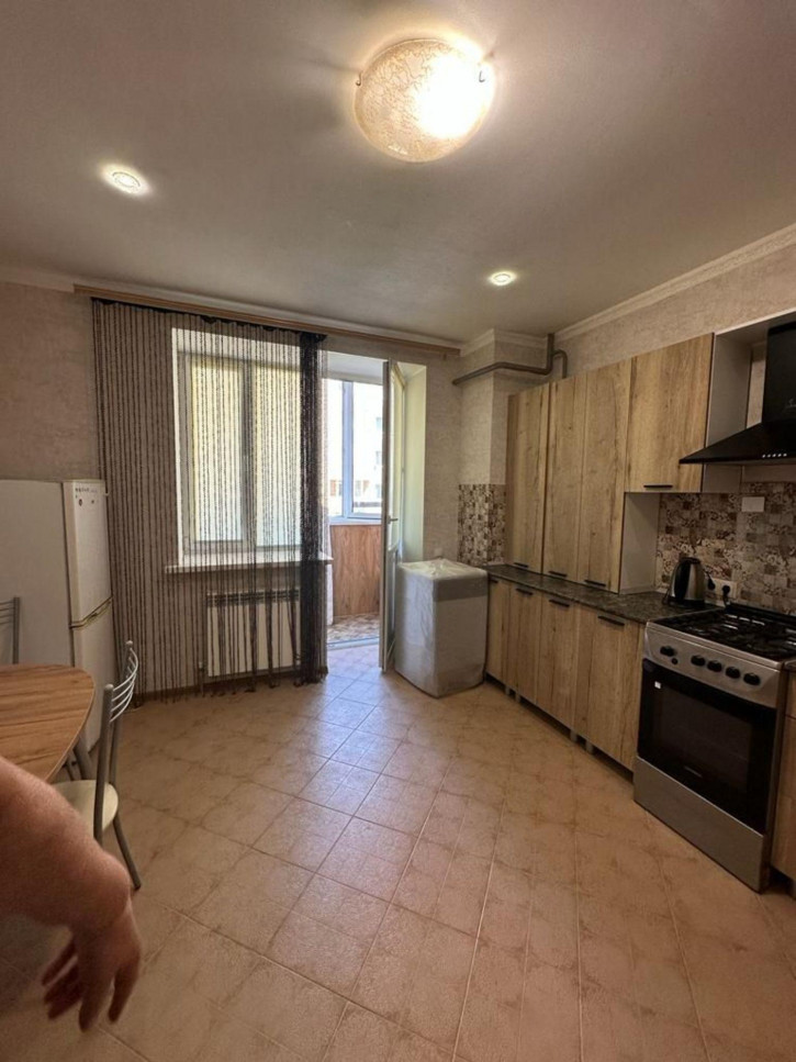 1-комн квартира Октябрьская пл, 31в