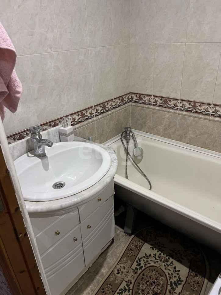 Комната Широтная, 13б