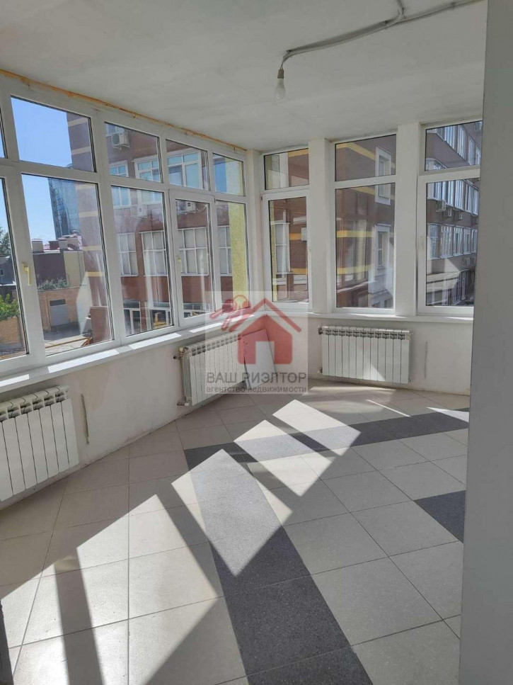 3-комн квартира Алексея Толстого улица, 92