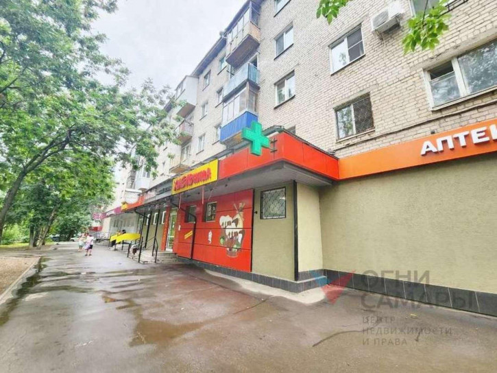 Торговое помещение Мориса Тореза улица, 99