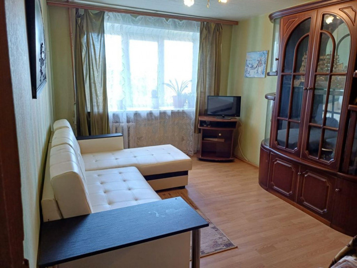 2-комн квартира Матросова ул, 22а