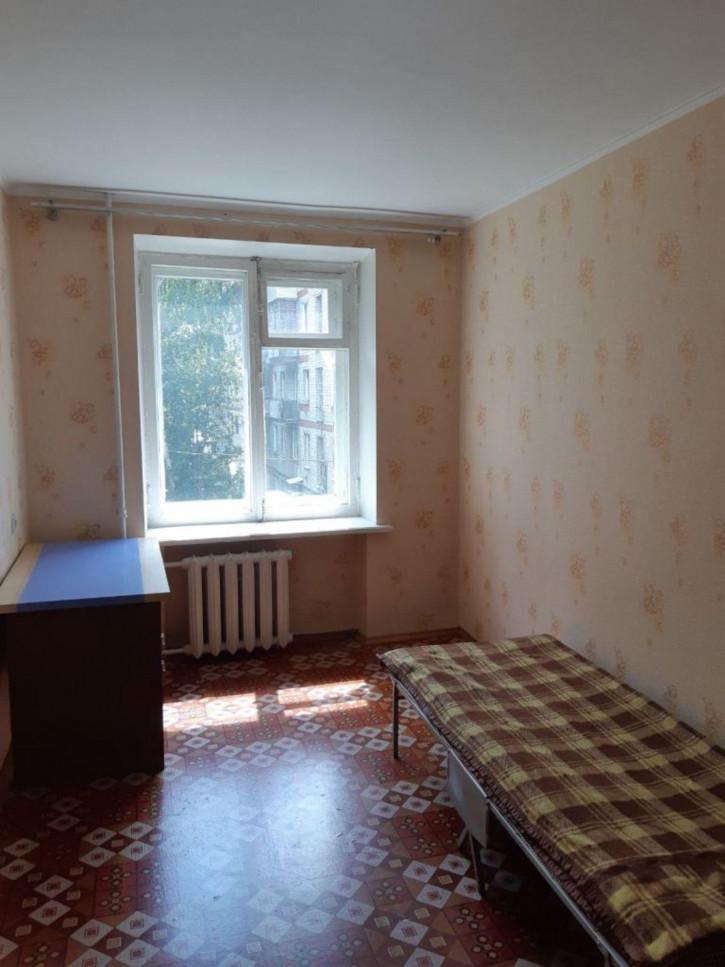 3-комн квартира Родионова ул, 1