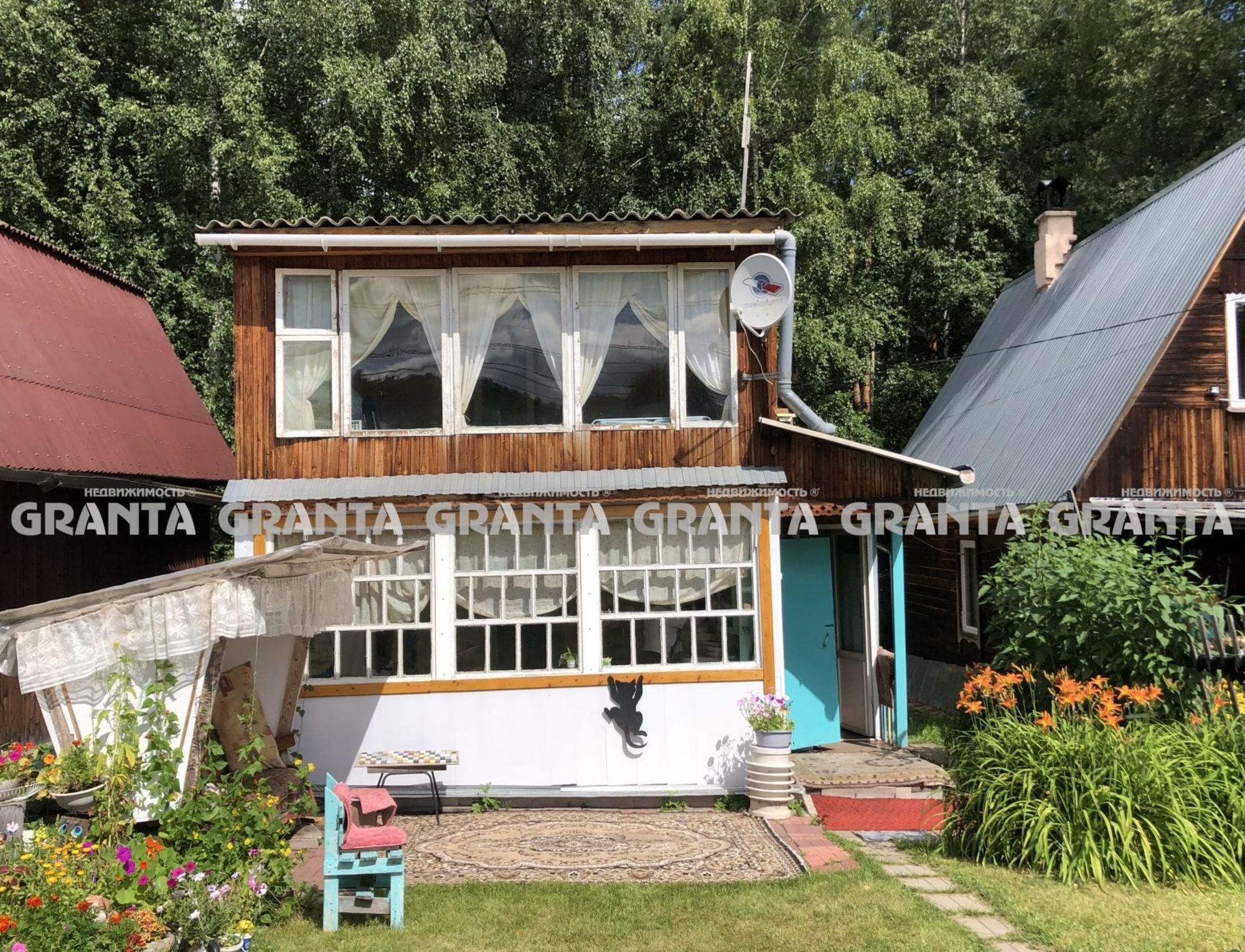 Купить дачу, дом, коттедж за 2 300 000 рублей на ул. Центральная, 98