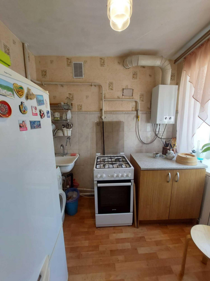 2-комн квартира Октября пр-кт, 18