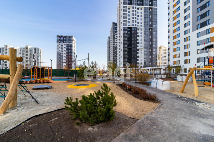3-комн квартира Фармана Салманова, 24