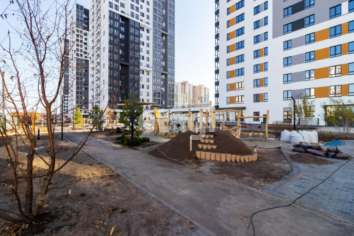 3-комн квартира Фармана Салманова, 24