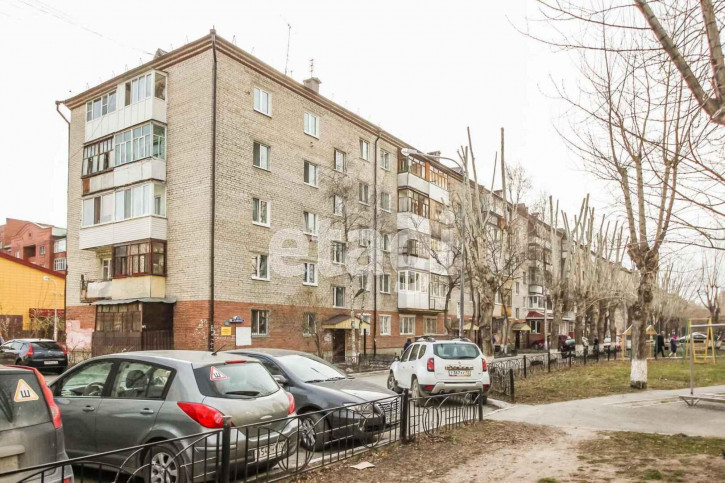 2-комн квартира Карская, 23