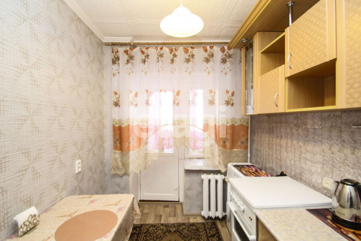 1-комн квартира Газовиков, 12