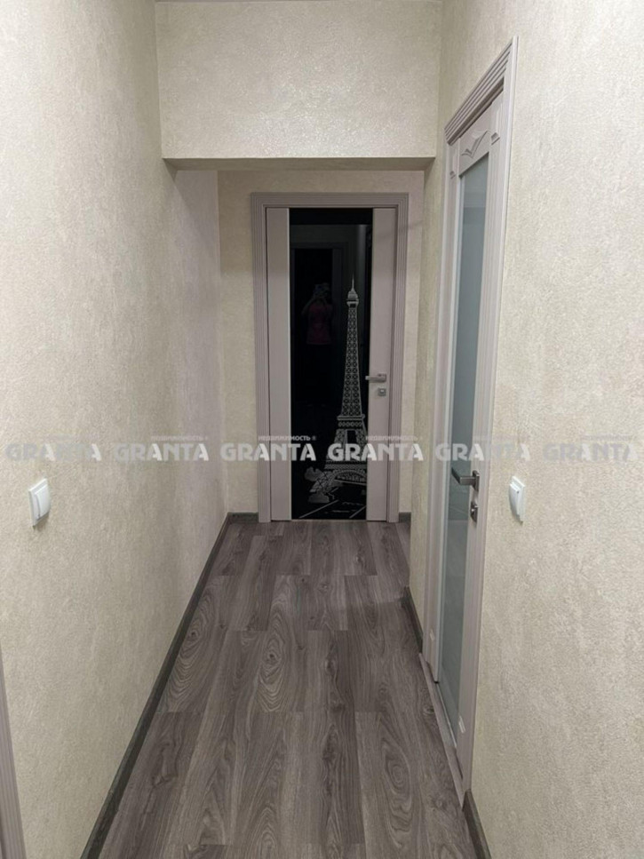 4-комн квартира ул Алексеева, 34