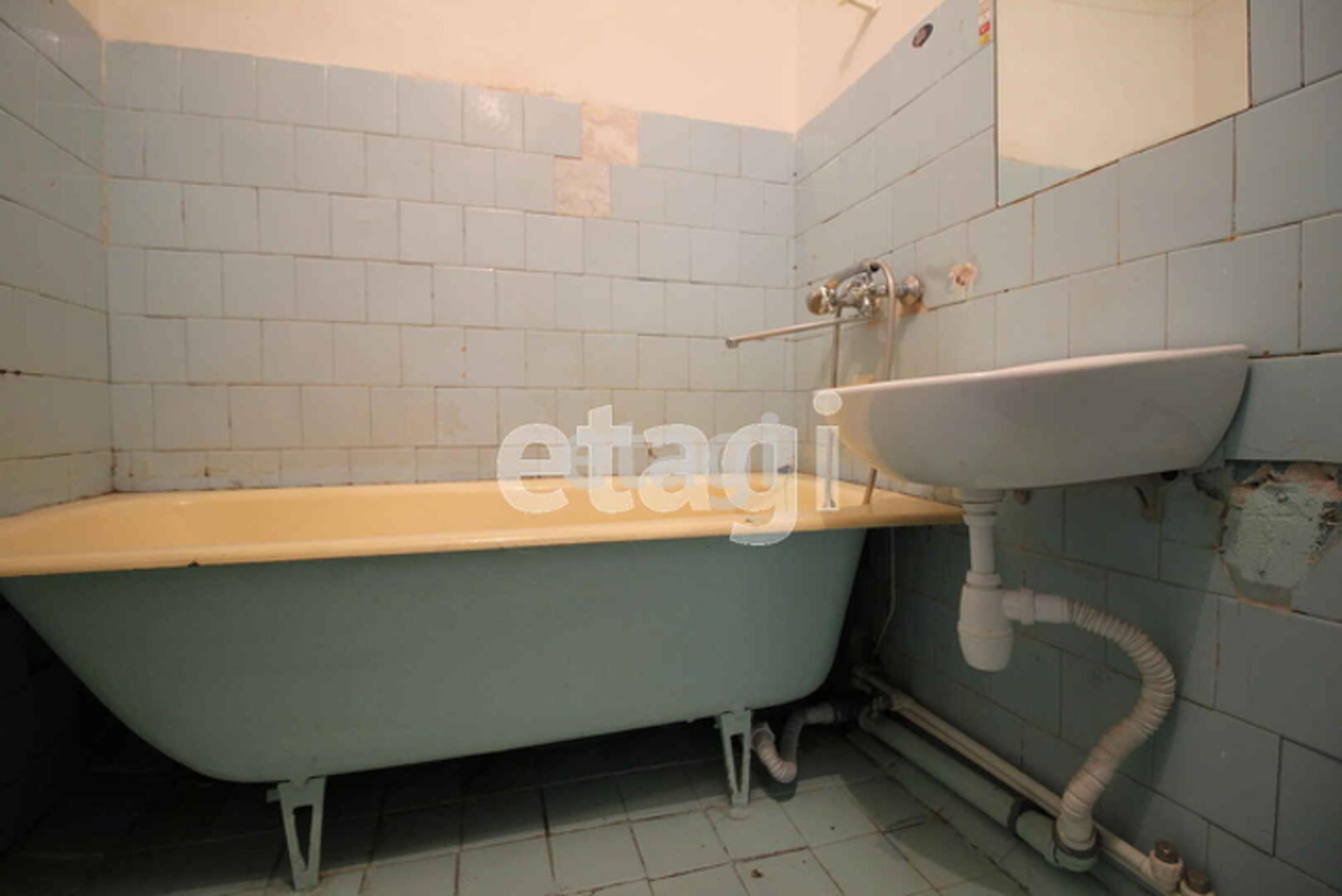 Купить квартиру за 3 550 000 рублей на улица Петрушина