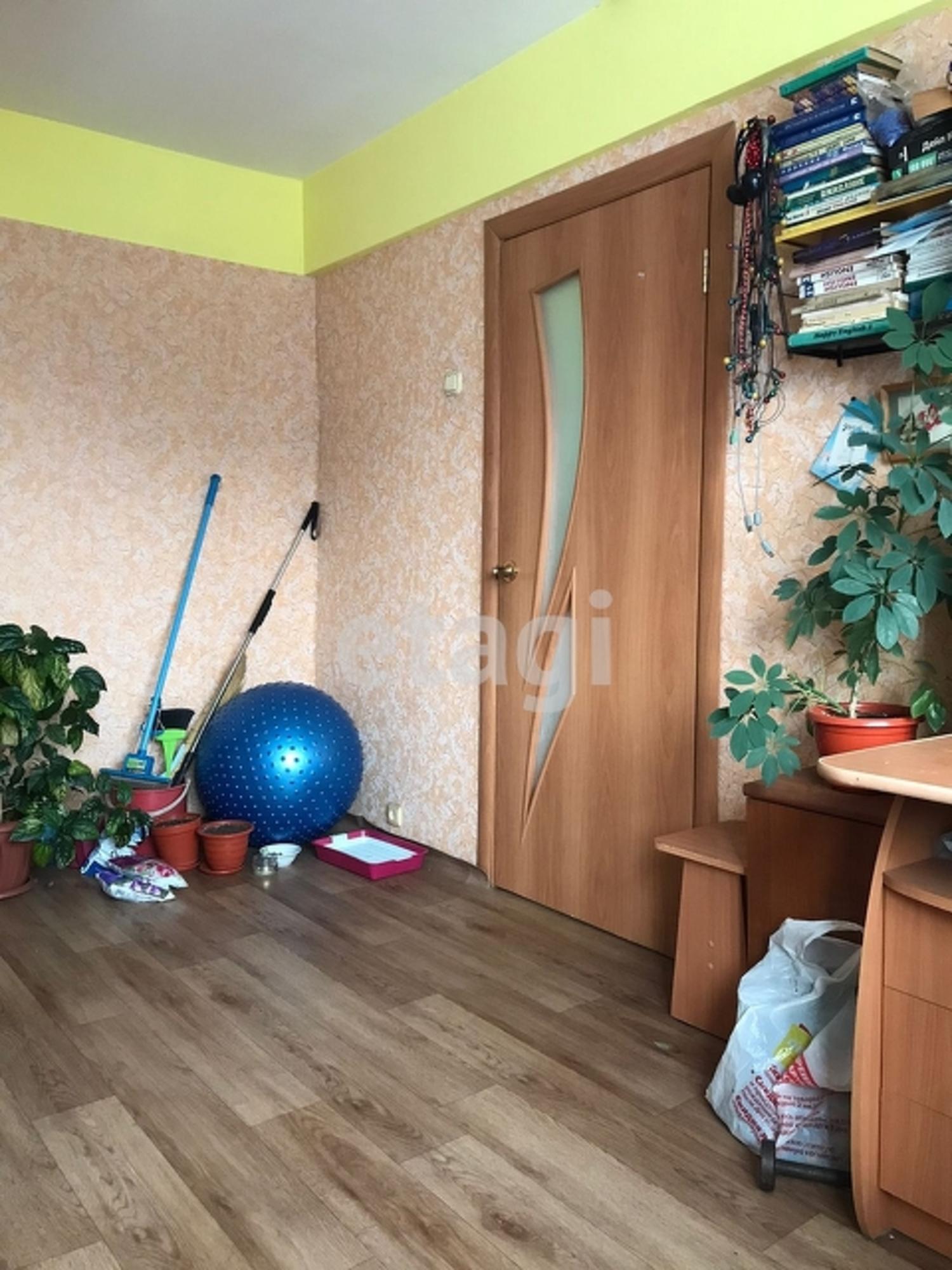 Купить квартиру за 4 400 000 рублей на улица Светлова
