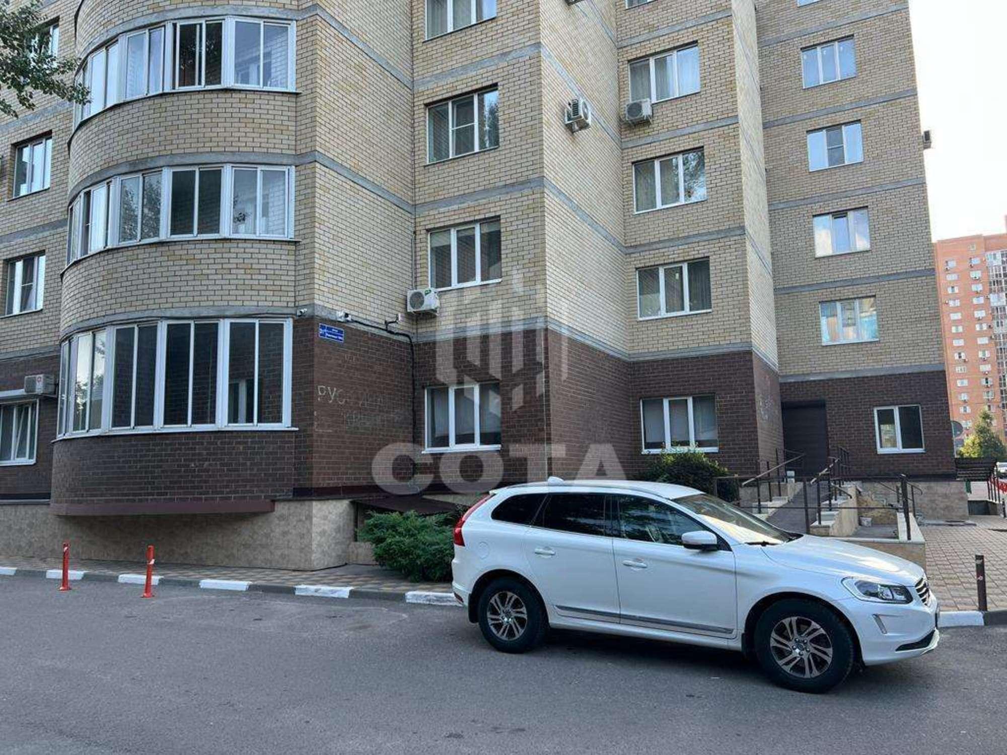 Сдать офис, помещение под офис за 80 000 рублей на Революции 1905 года улица, 31д