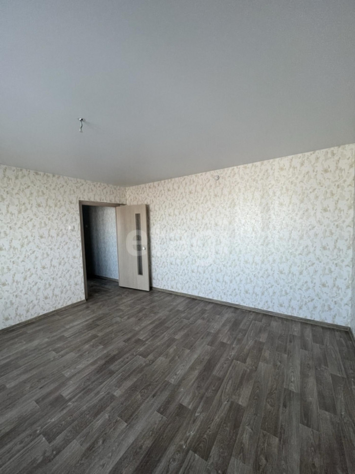 3-комн квартира улица Светлова