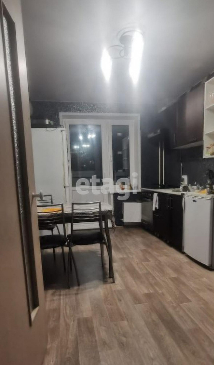 2-комн квартира улица Светлова