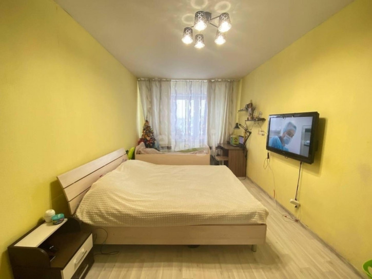 1-комн квартира улица Микуцкого