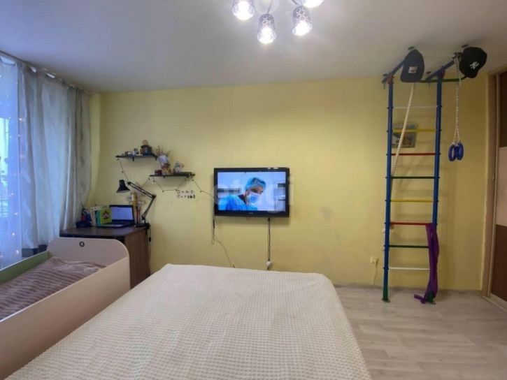 1-комн квартира улица Микуцкого