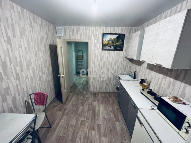 2-комн квартира улица Светлова