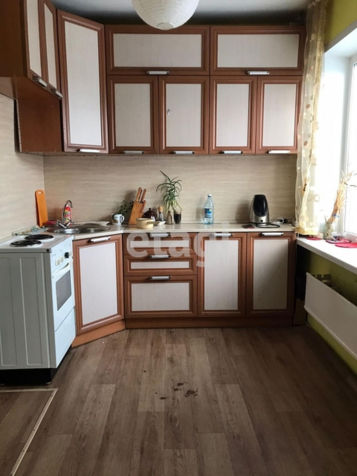 3-комн квартира улица Светлова