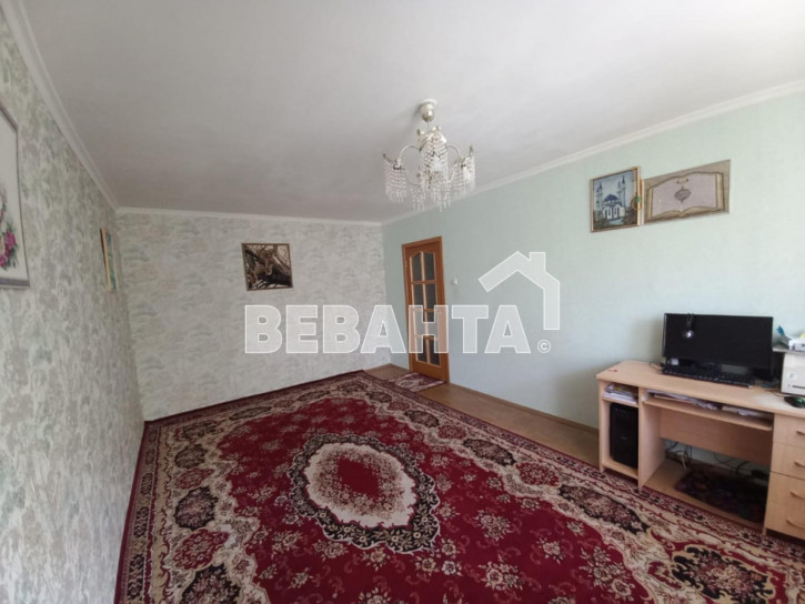 3-комн квартира Московский тракт,
          143 к 1