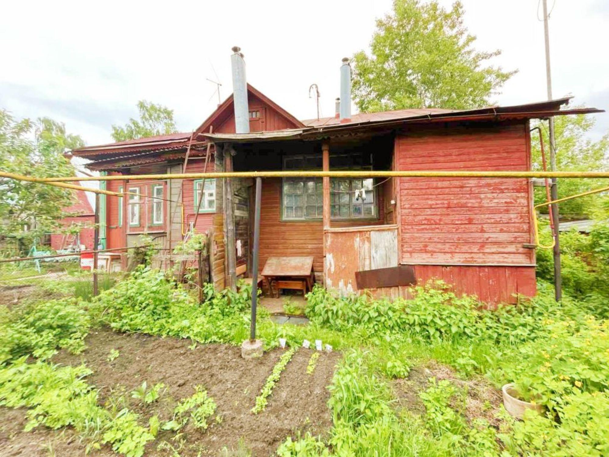 Купить дачу, дом, коттедж за 2 000 000 рублей на Красная ул, 3