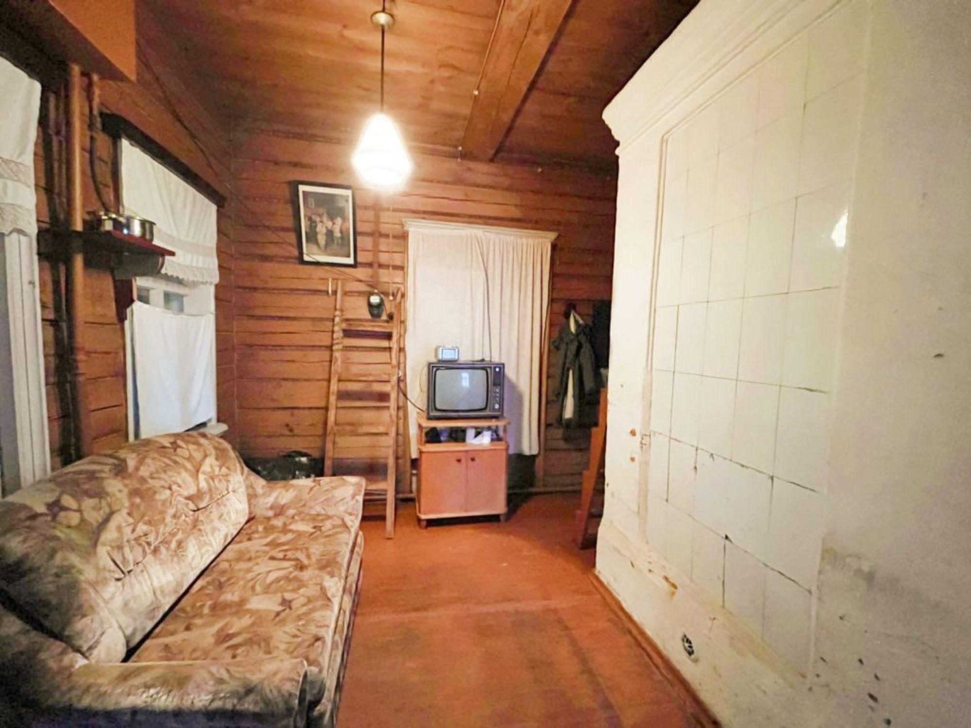 Купить дачу, дом, коттедж за 2 000 000 рублей на Красная ул, 3