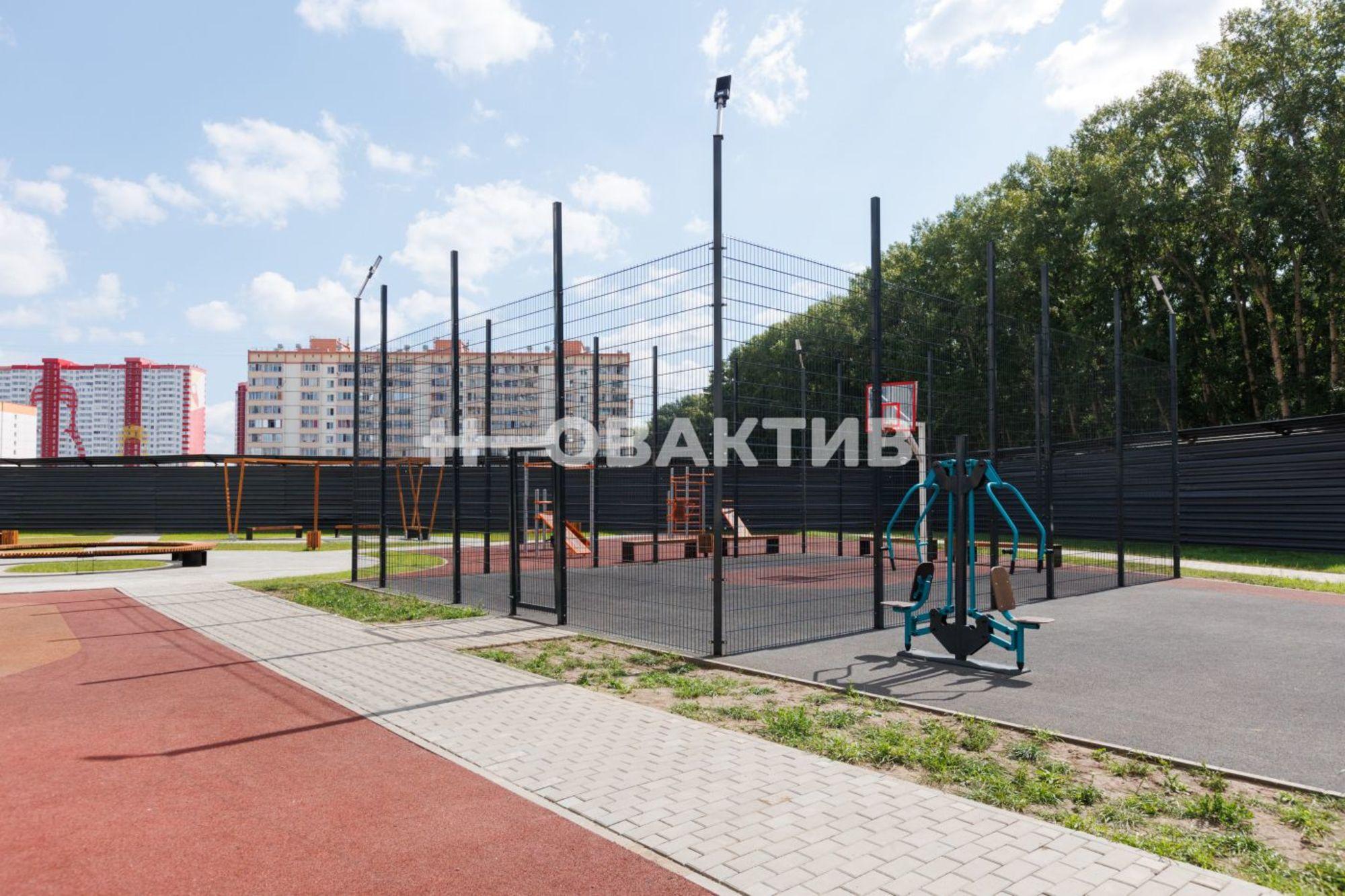 Купить студию за 3 900 000 рублей на улица Петухова, 162