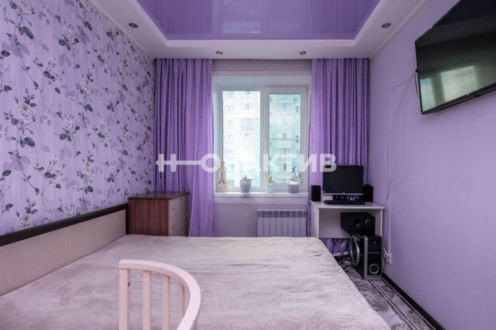 2-комн квартира улица Виталия Потылицына, 1