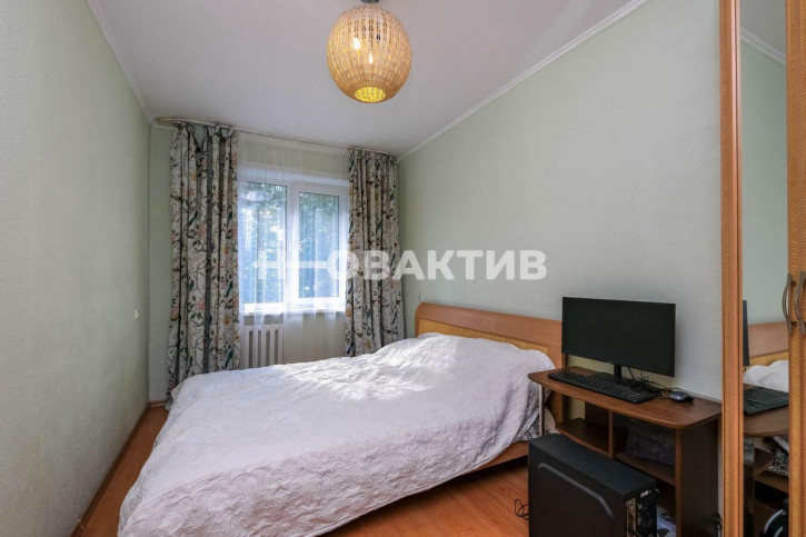 2-комн квартира Россия, Новосибирск, улица Ольги Жилиной, 58