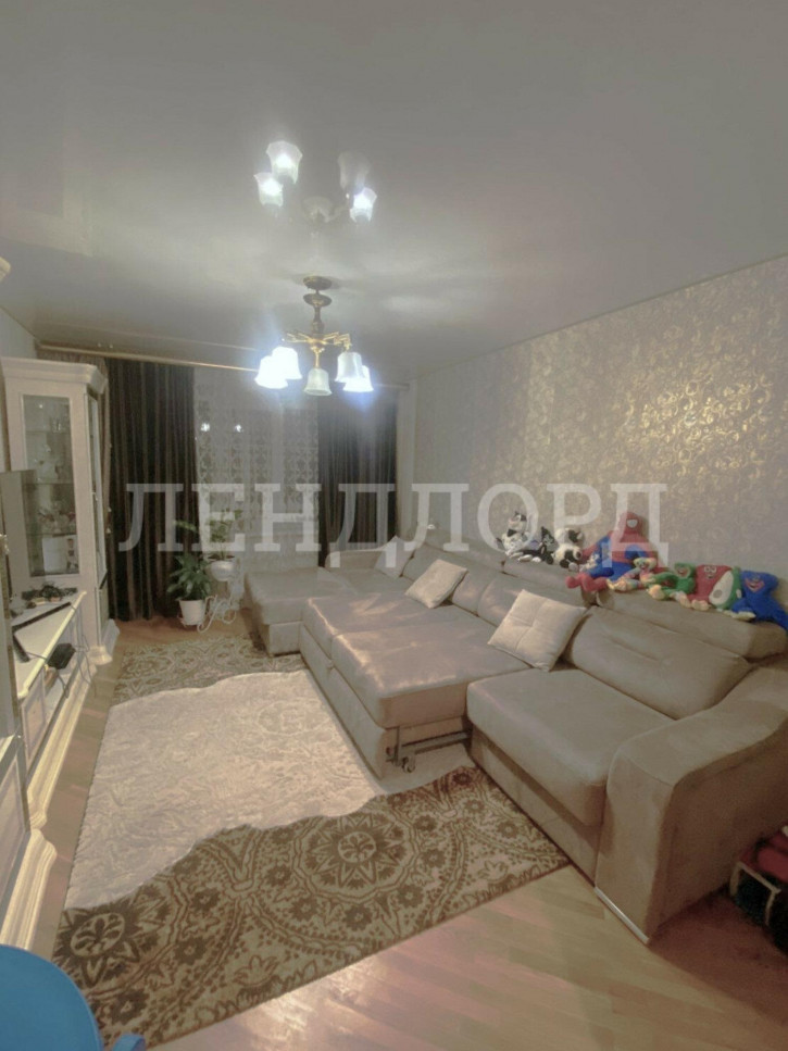 3-комн квартира улица Мечникова, 142А