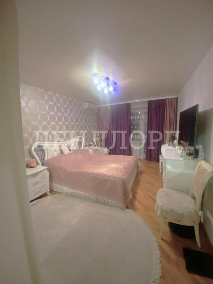 3-комн квартира улица Мечникова, 142А