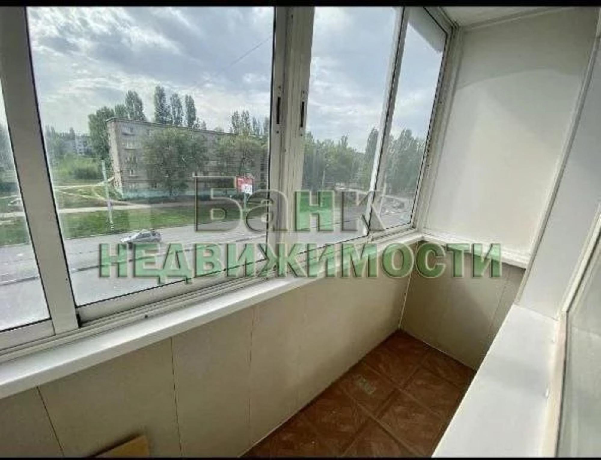 Купить квартиру за 2 650 000 рублей на Комарова ул., 107