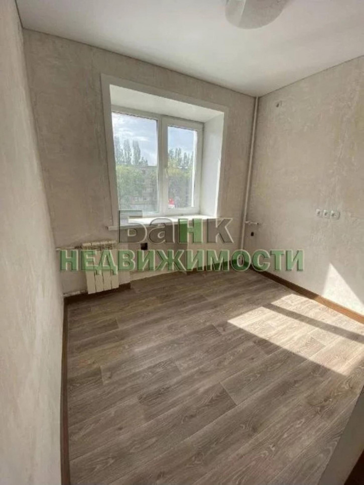 2-комн квартира Комарова ул., 107