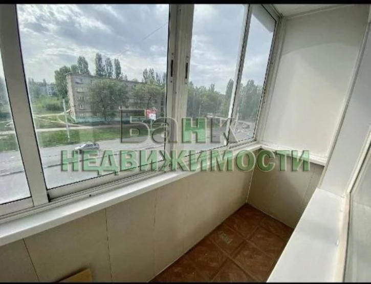 2-комн квартира Комарова ул., 107