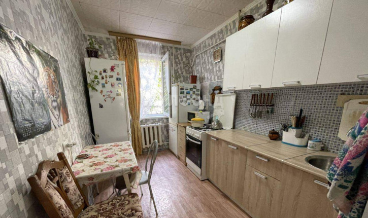3-комн квартира Искры улица, д.50/1