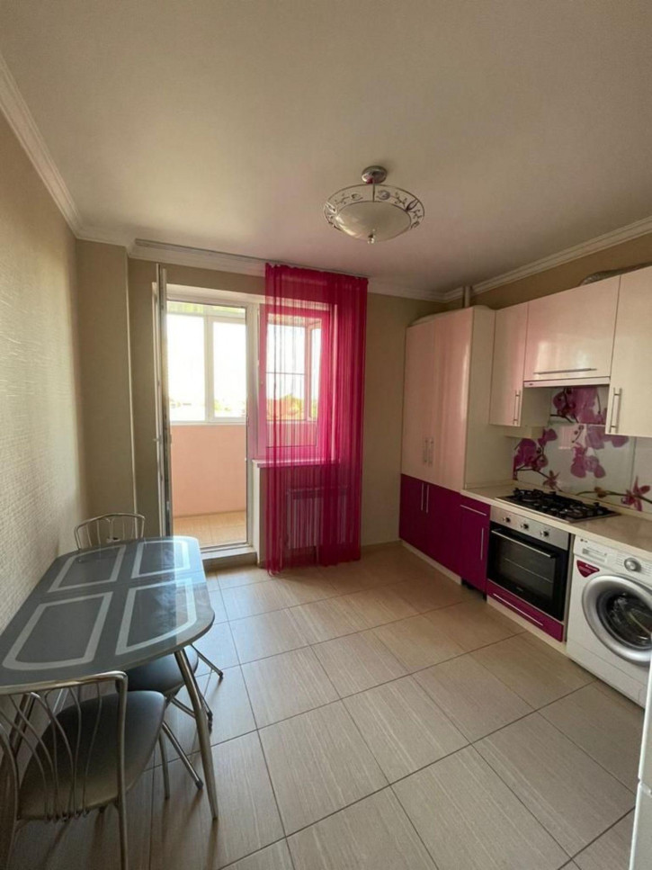 2-комн квартира Кирова ул, 28