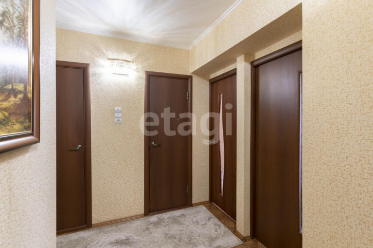 4-комн квартира Широтная, 148/3