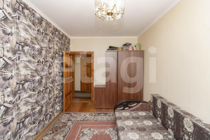 4-комн квартира Попова, 7