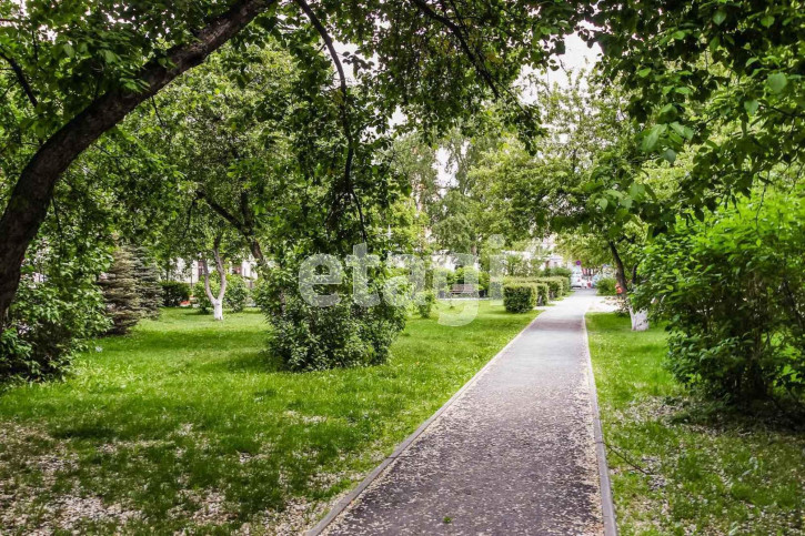 2-комн квартира Республики, 131