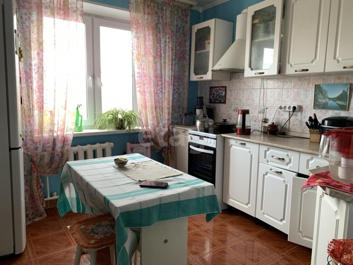 Комната Моторостроителей, 10
