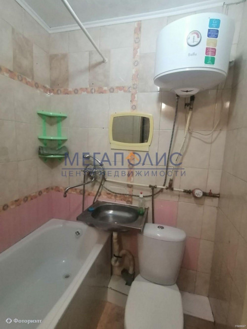 Продажа комнаты Комарова ул, 132