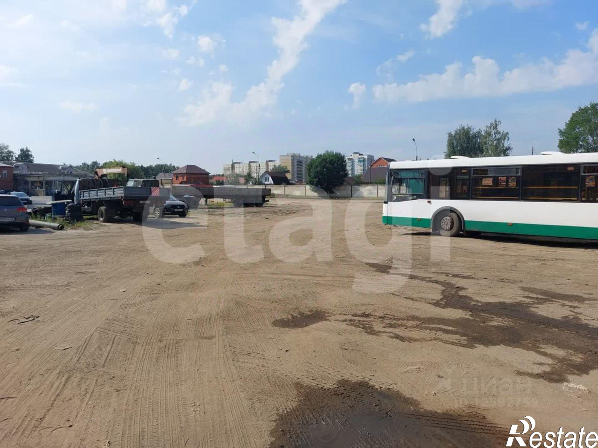 Сдать складское помещение за 49 451 рублей на ул Чичканова, 17