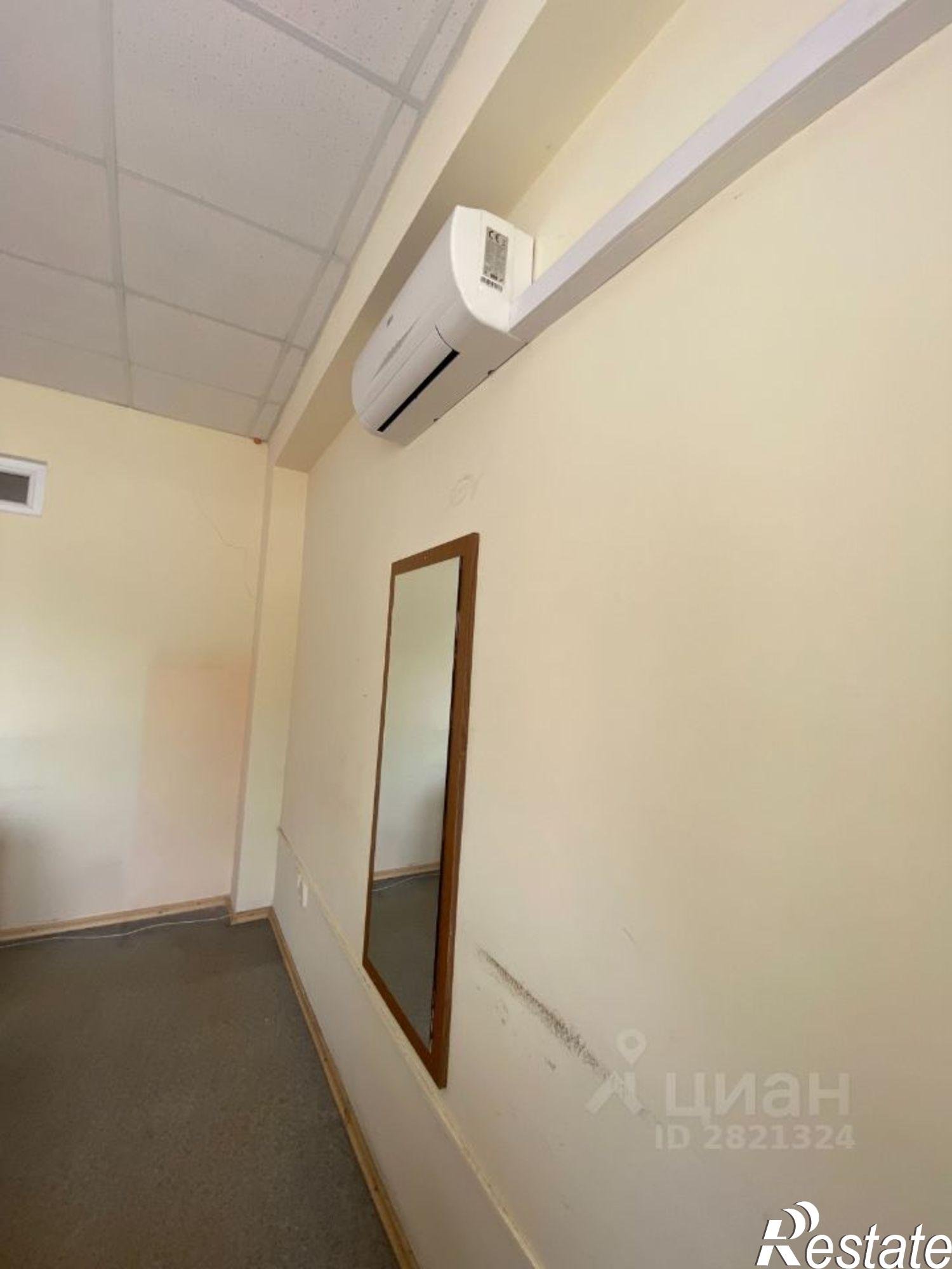 Сдать офис, помещение под офис за 13 650 рублей на Московский проспект, 124