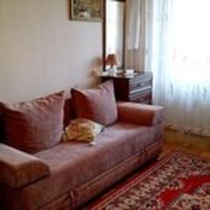 1-комн квартира Родионова ул, 184