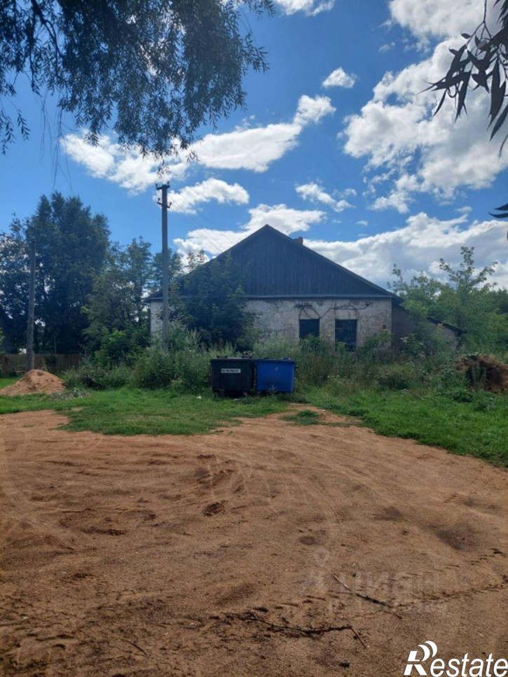 Отдельное здание Угранский район, село Знаменка, улица Кирова, 17