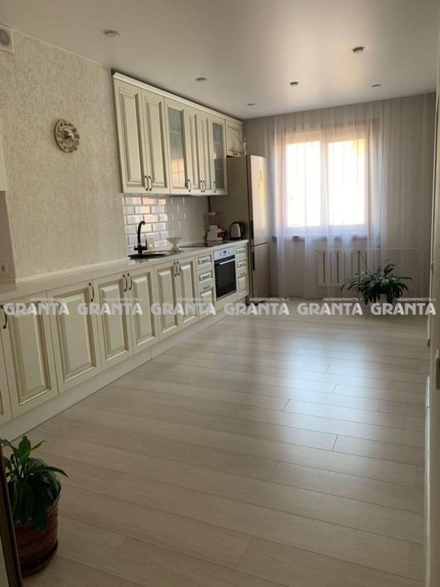 Купить квартиру за 11 000 000 рублей на ул Алексеева, 25