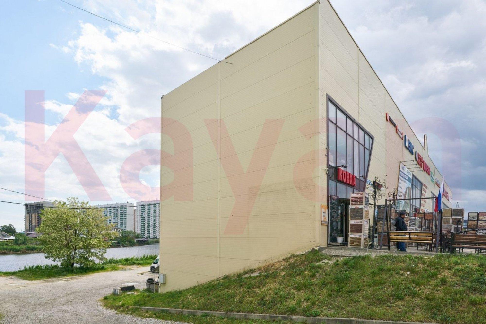 Купить помещение свободного назначения за 270 000 000 рублей на Уральская ул.