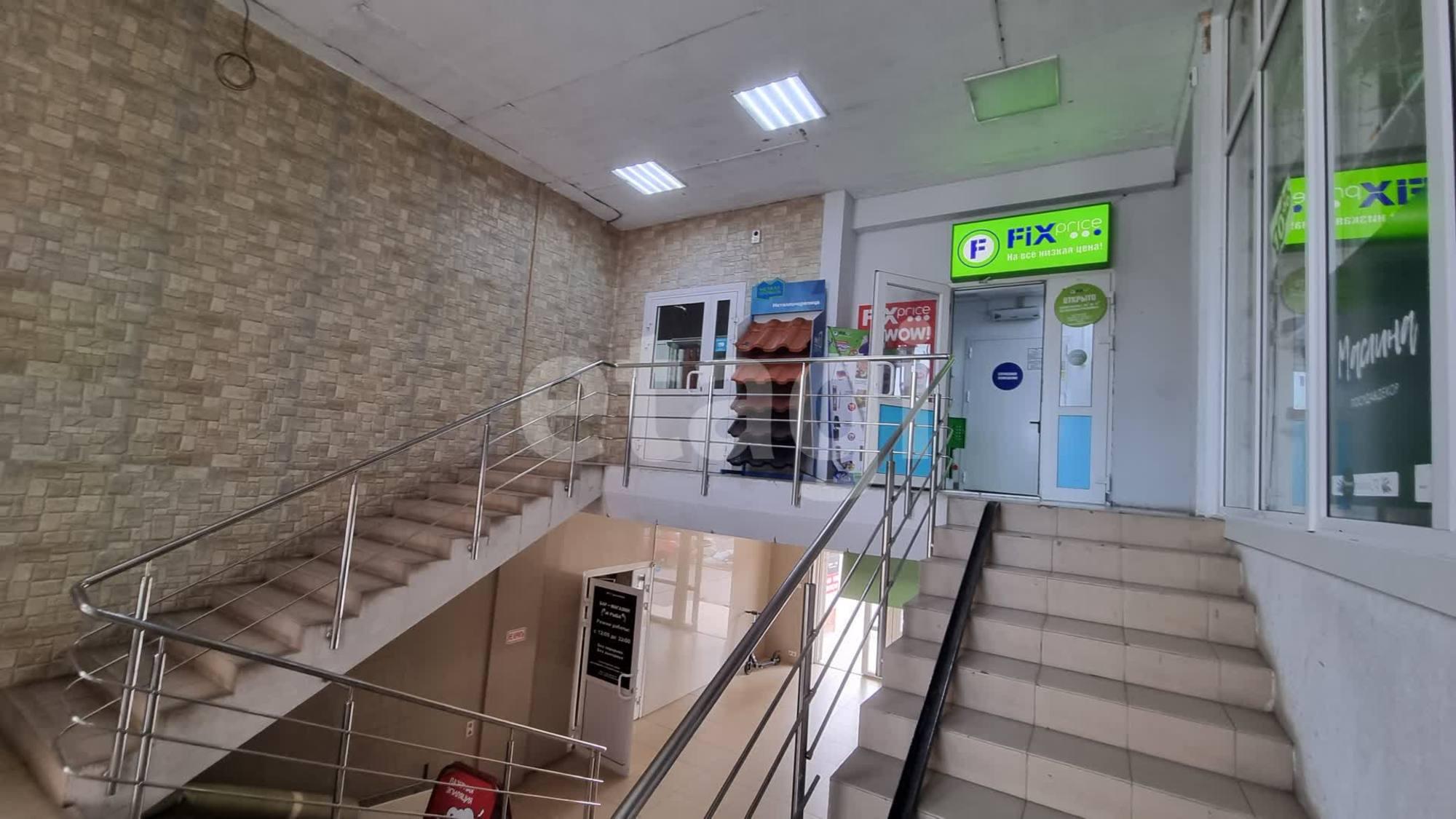 Сдать торговое помещение за 286 300 рублей на Николая Зелинского 1