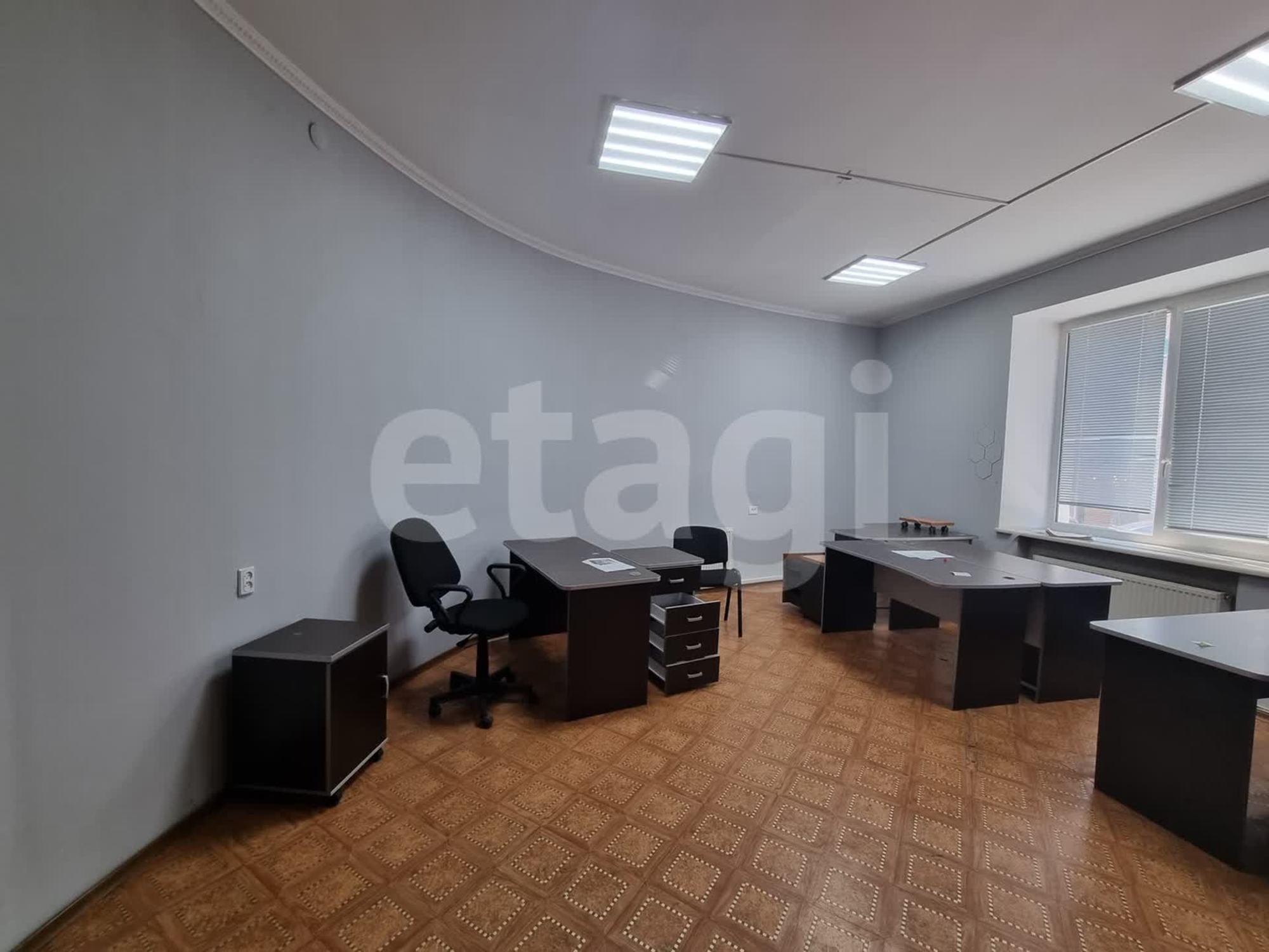 Сдать офис, помещение под офис за 266 500 рублей на Володарского 17