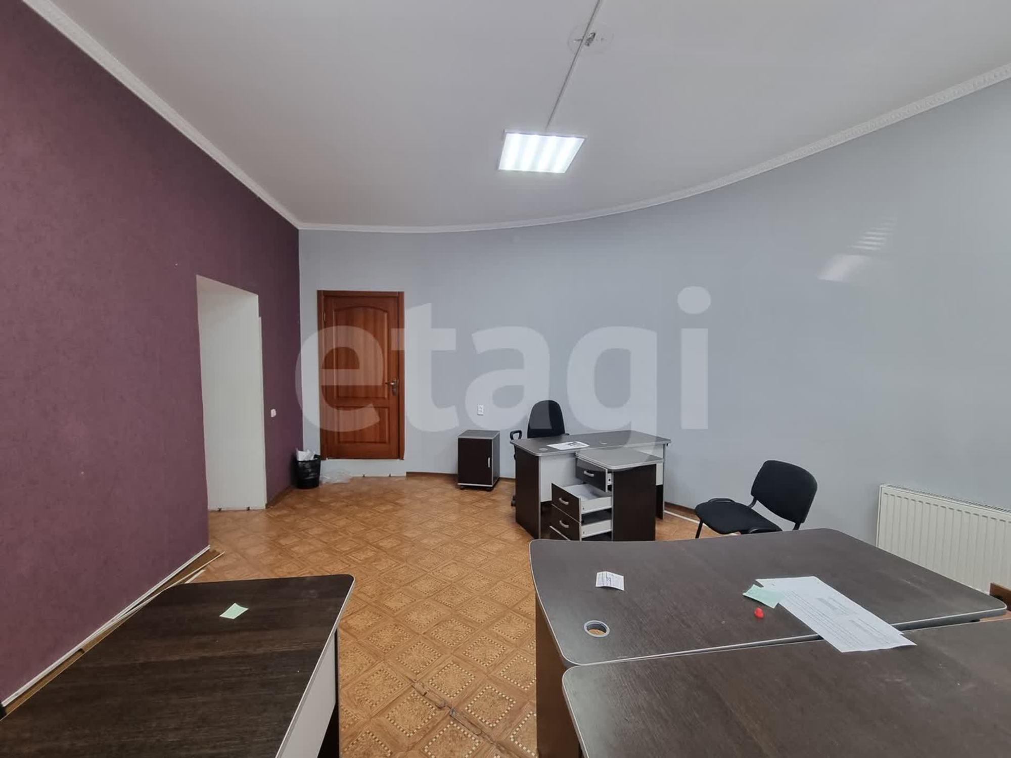 Сдать офис, помещение под офис за 266 500 рублей на Володарского 17
