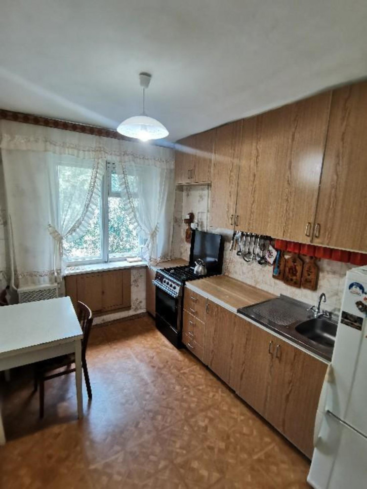 3-комн квартира Приволжская, 26